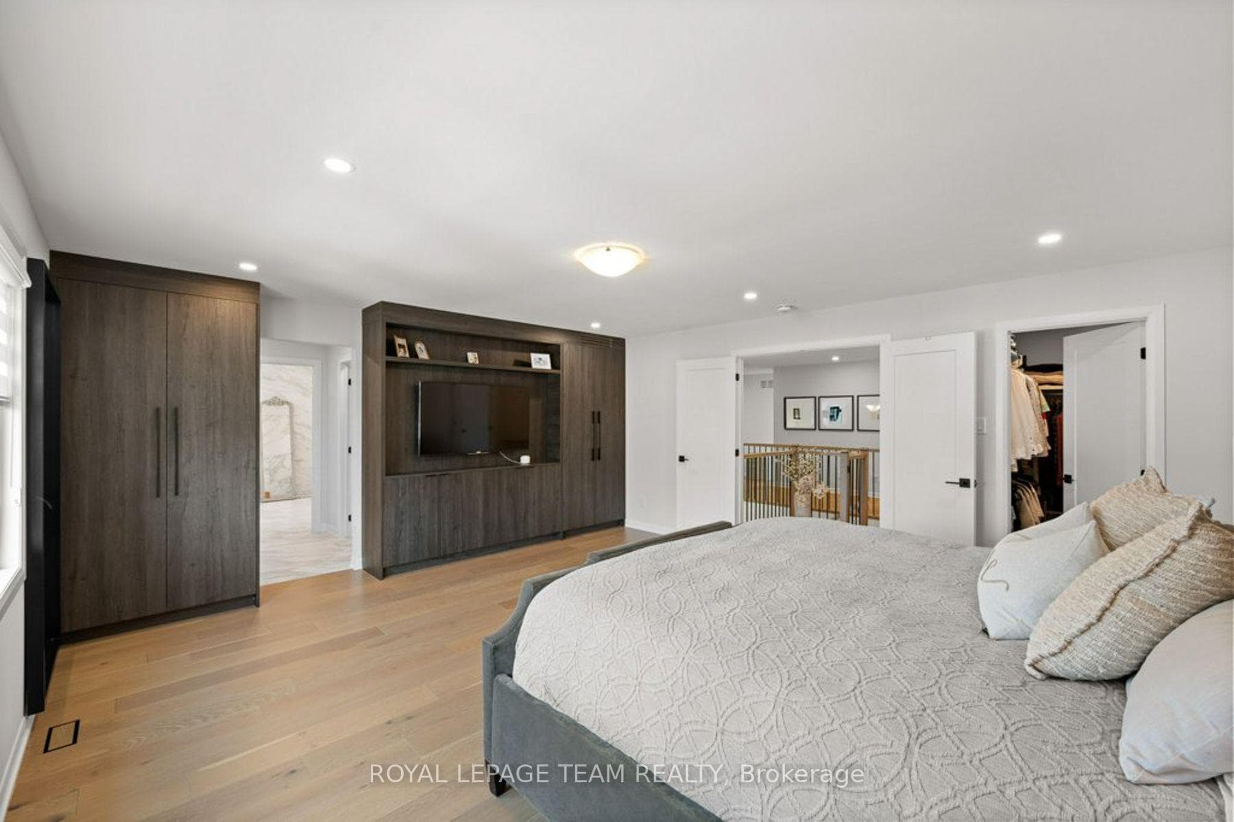 58 Yacht Terrace photo 27
