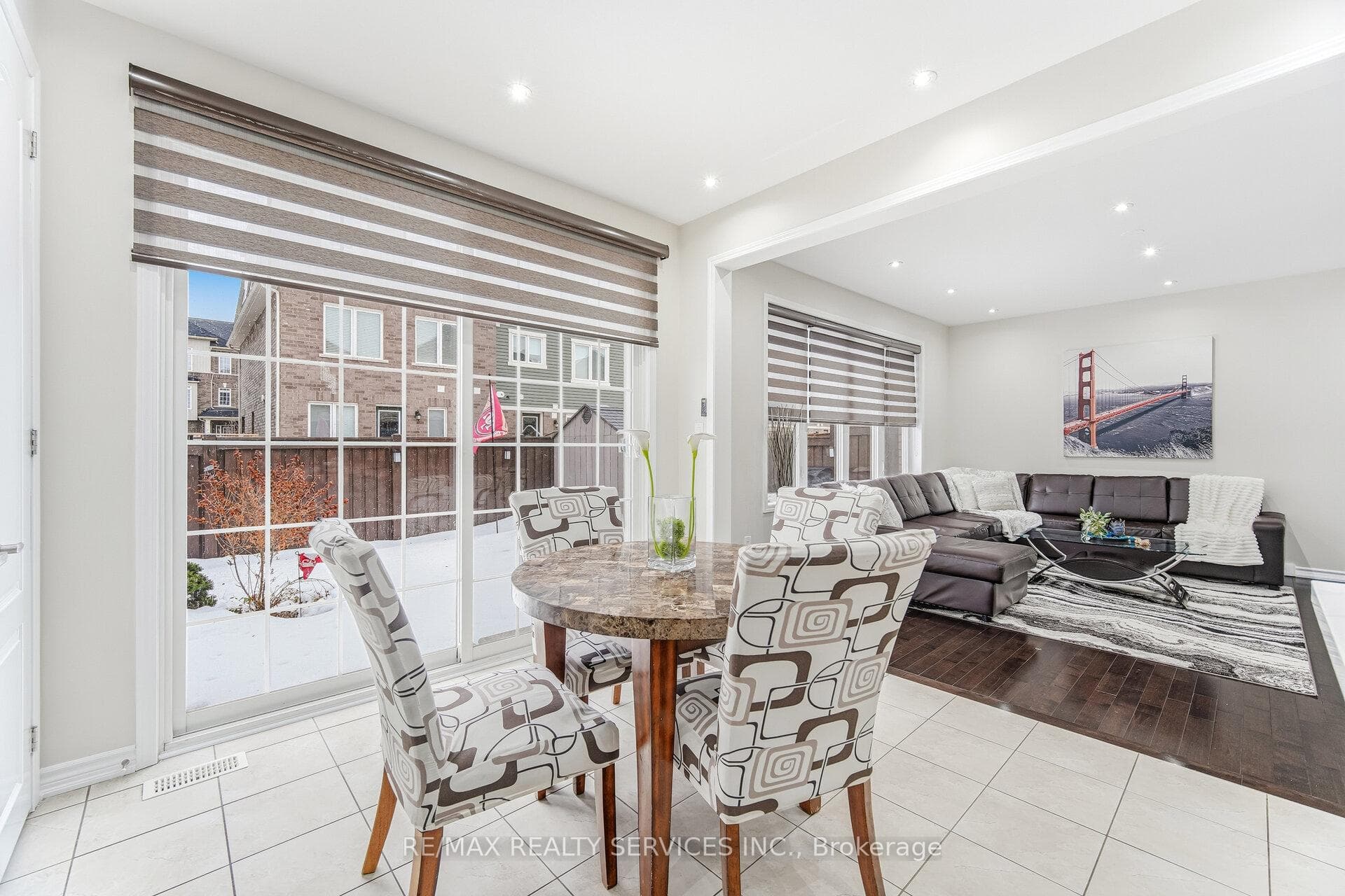 28 Enford Crescent photo 17