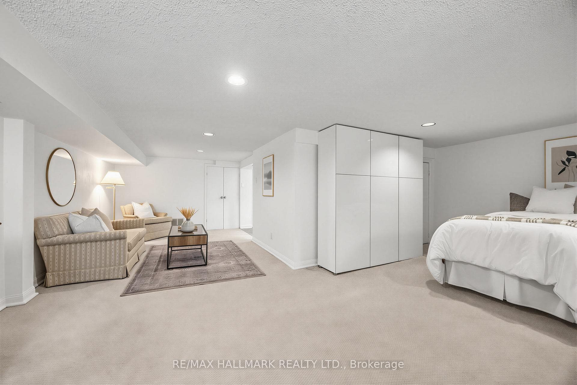 16 Crestland Avenue photo 24