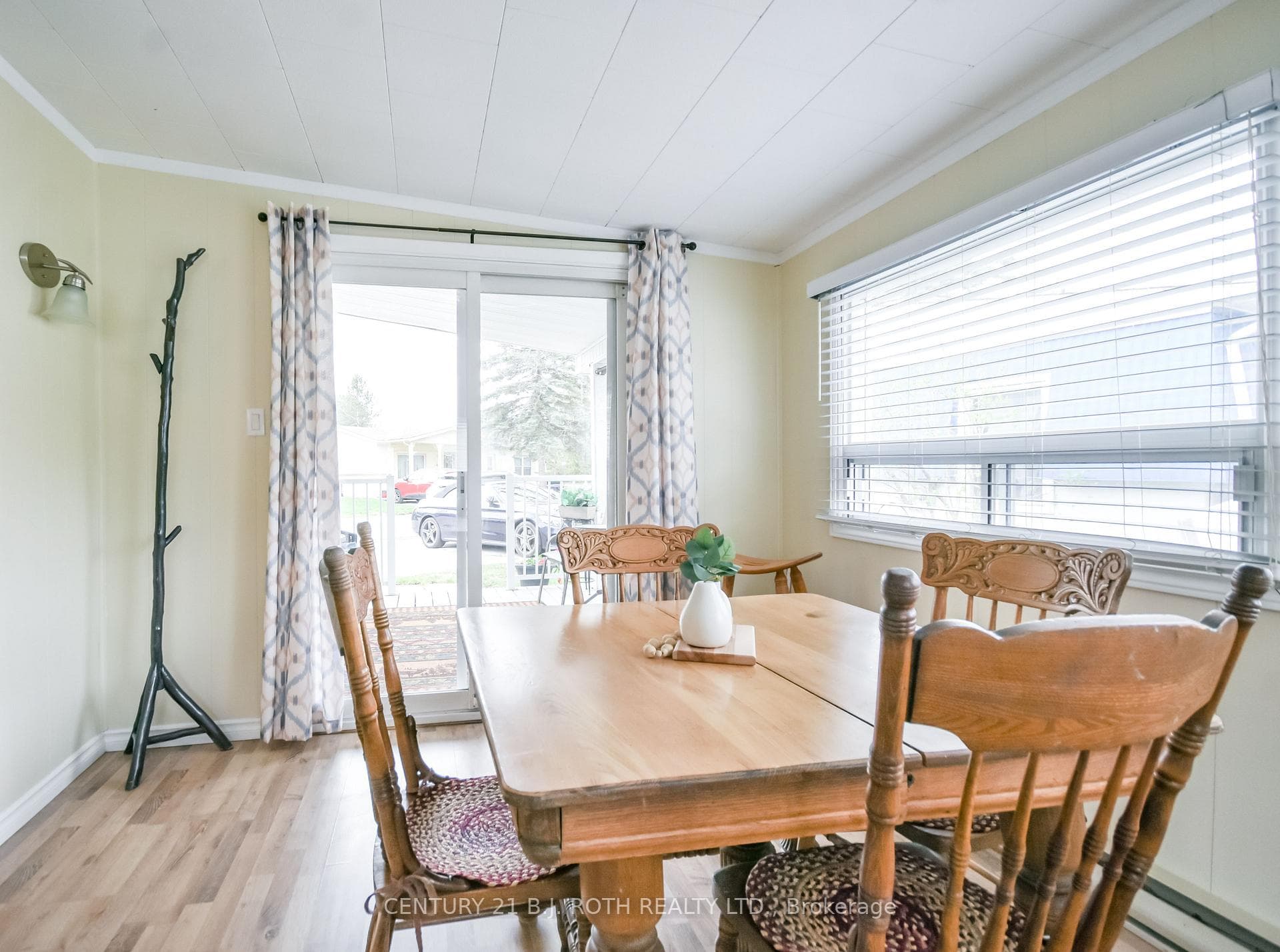 Bonus sun room with walk out to patio.
