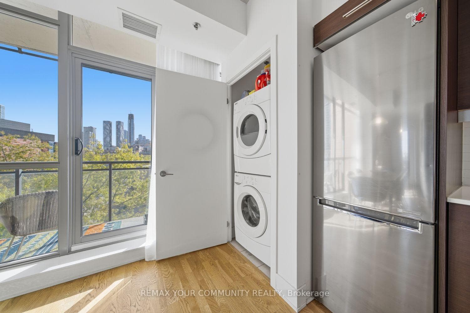 90 Trinity Street Unit 309 photo 34
