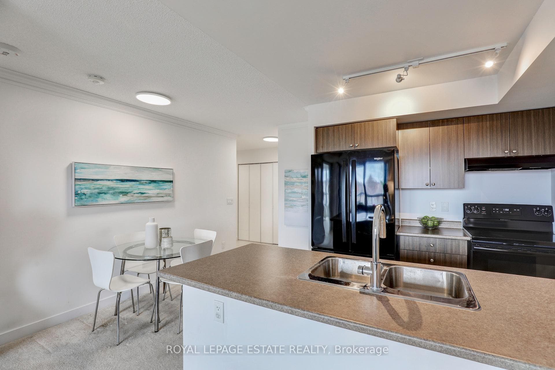 8 Trent Avenue Unit 309 photo 8
