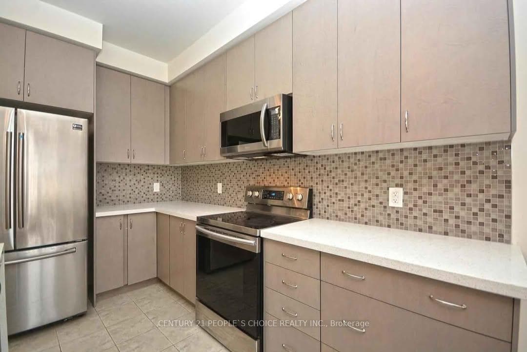 66 Holbrook Court photo 5