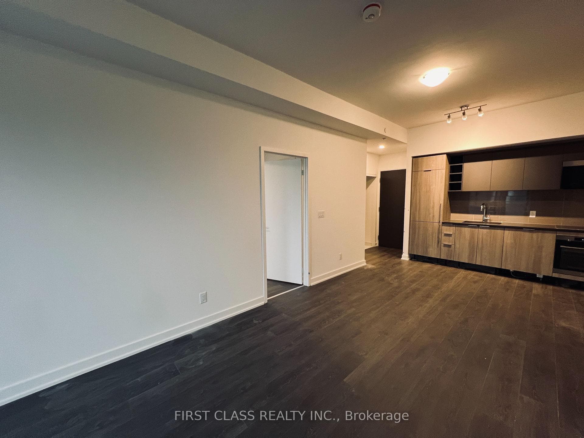 2033 Kennedy Road Unit 2907 photo 12