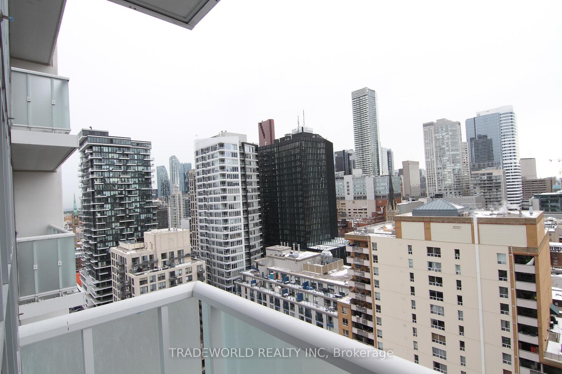 77 Mutual Street Unit 2006 photo 17