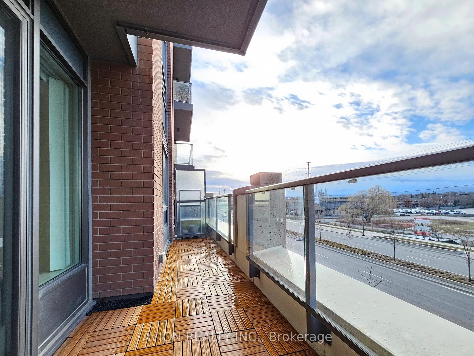 28 Uptown Drive Unit 311 photo 19