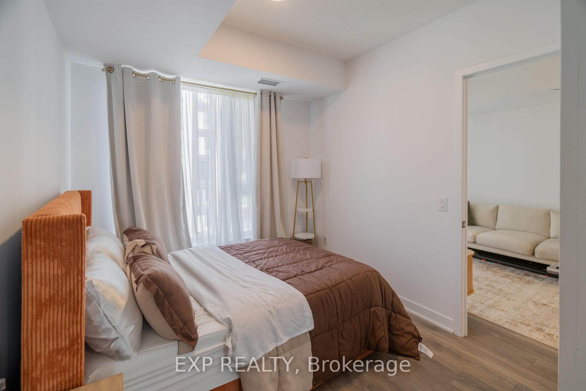 35 Tubman Avenue Unit 922 photo 7