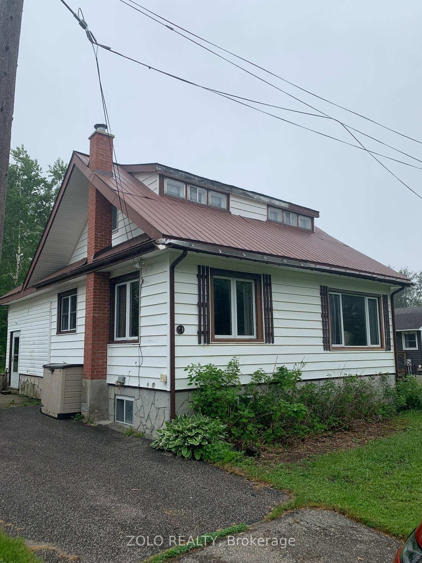 90 Joseph Street photo 1