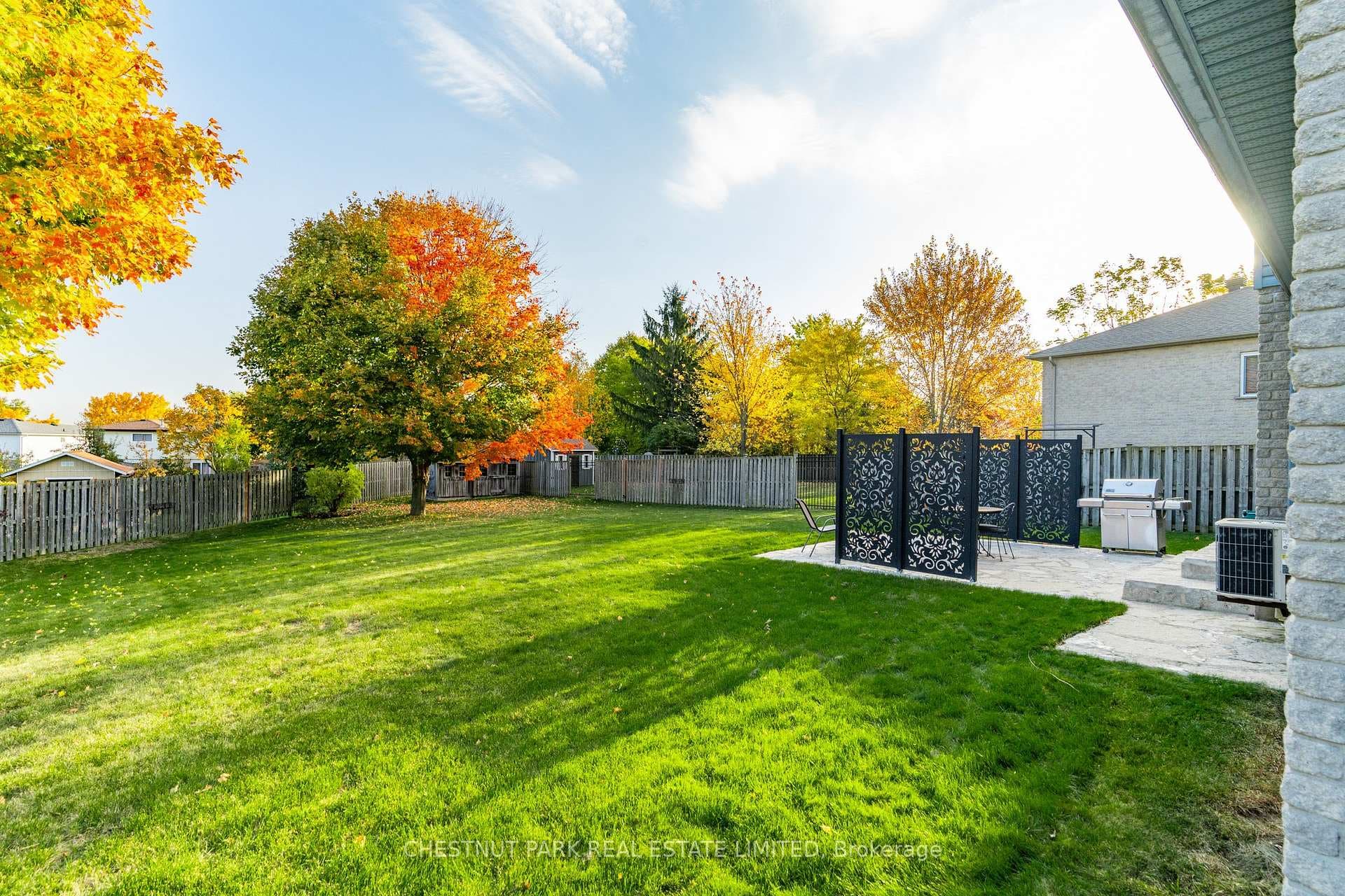 241 Fern Crescent photo 36