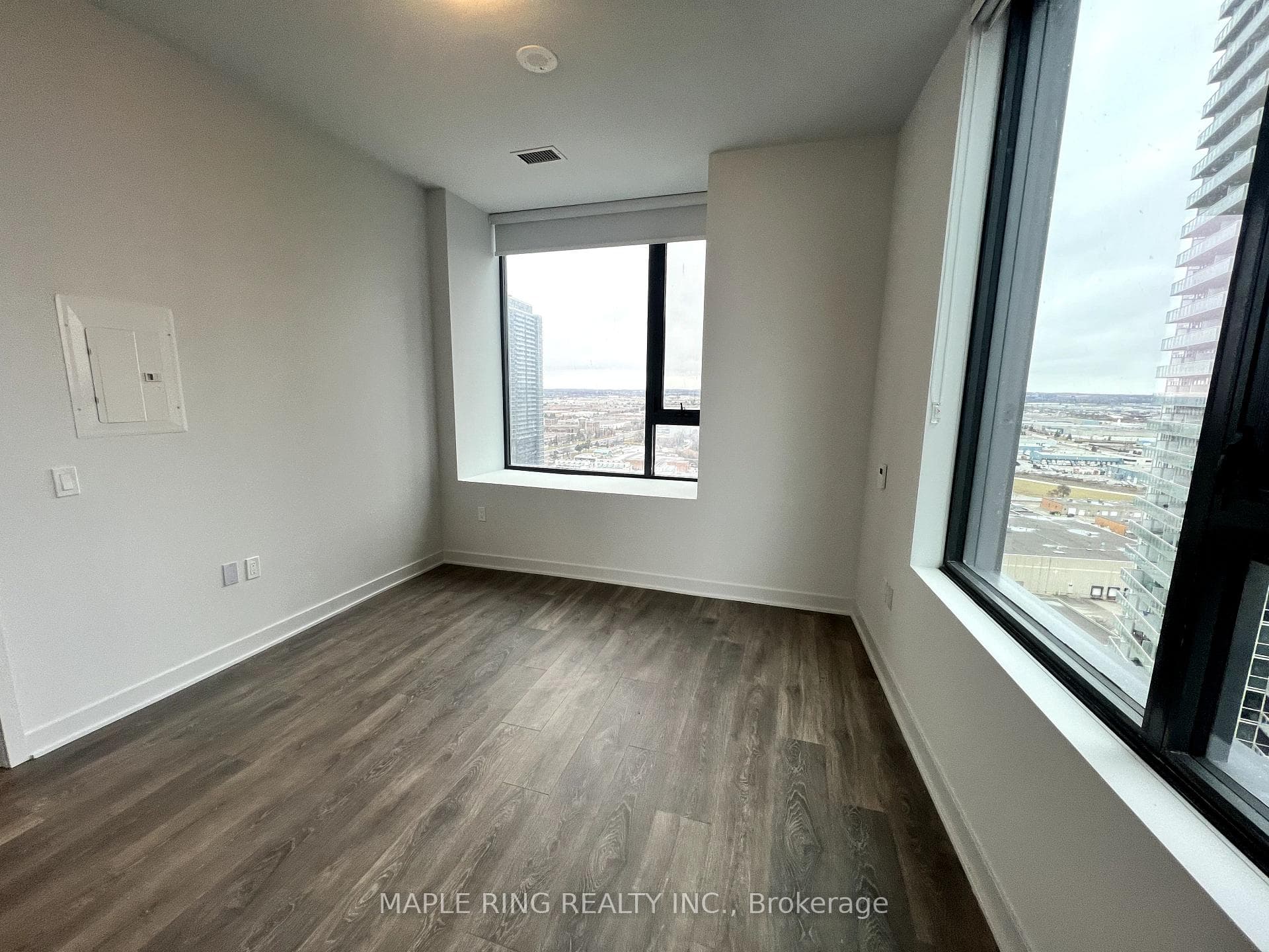 2920 Highway 7 Road Unit 2003 photo 15