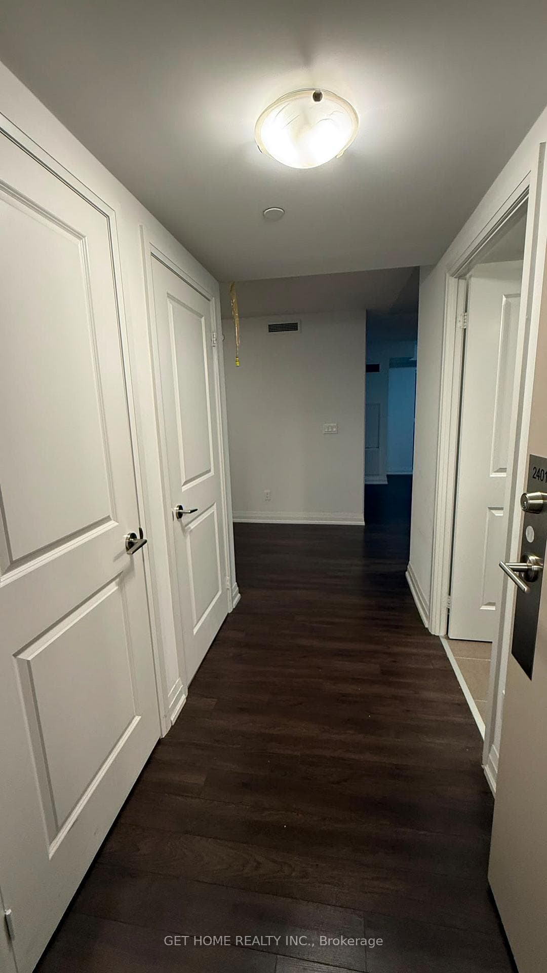 20 Meadowglen Place Unit 2401 photo 11