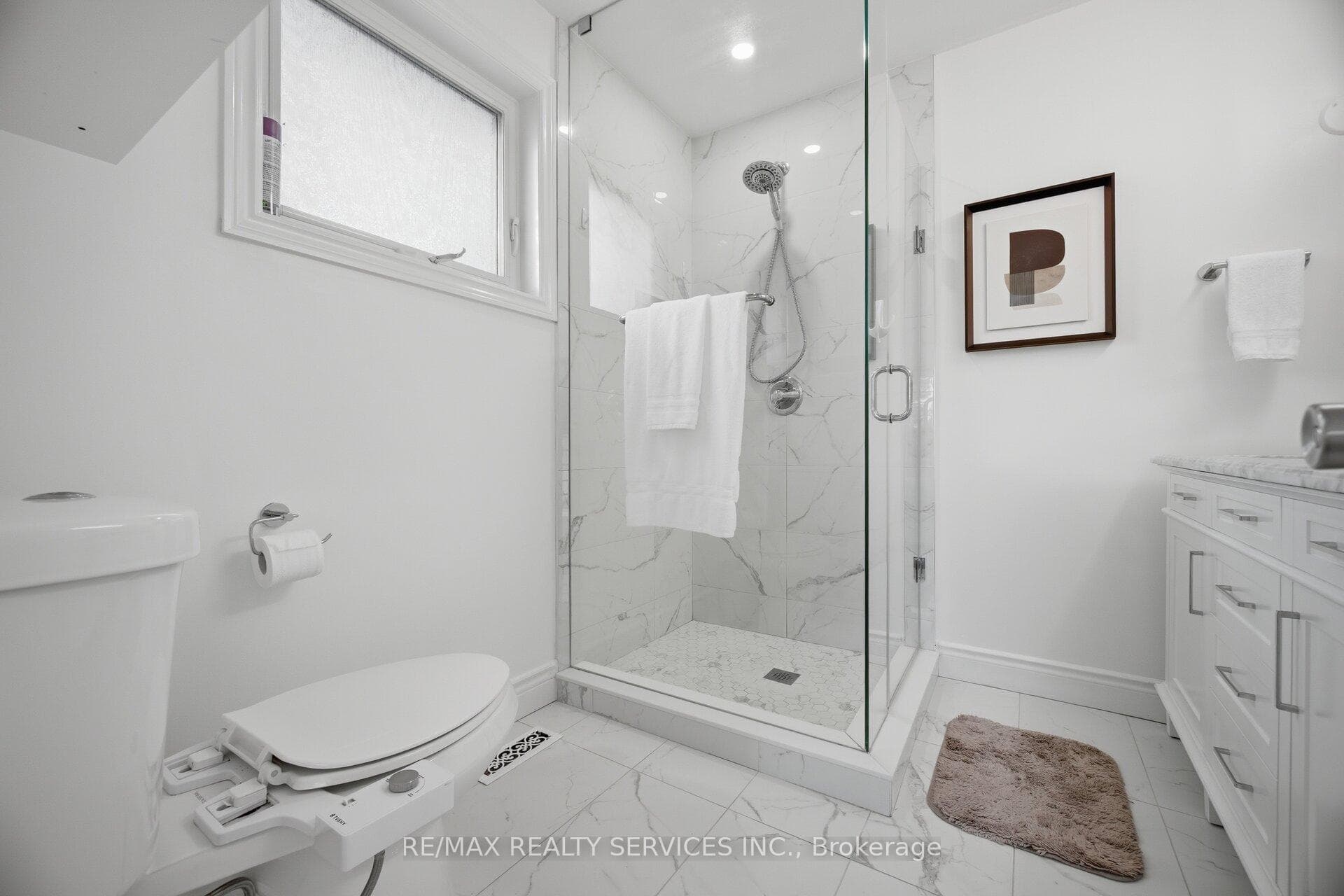 133 Romfield Circuit photo 21