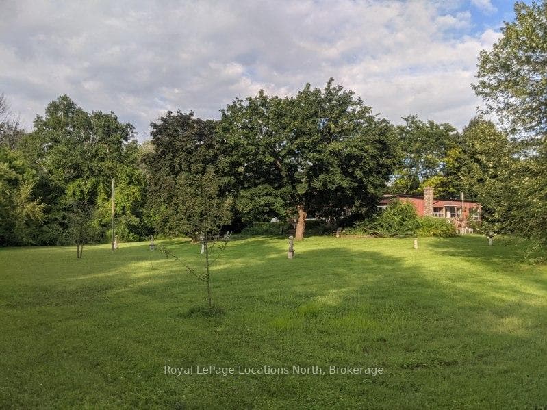 1470 Maple Road photo 45
