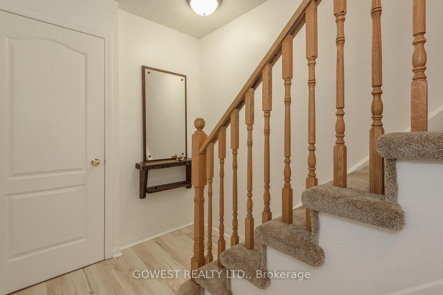 80 Acorn Place Unit 14 photo 32