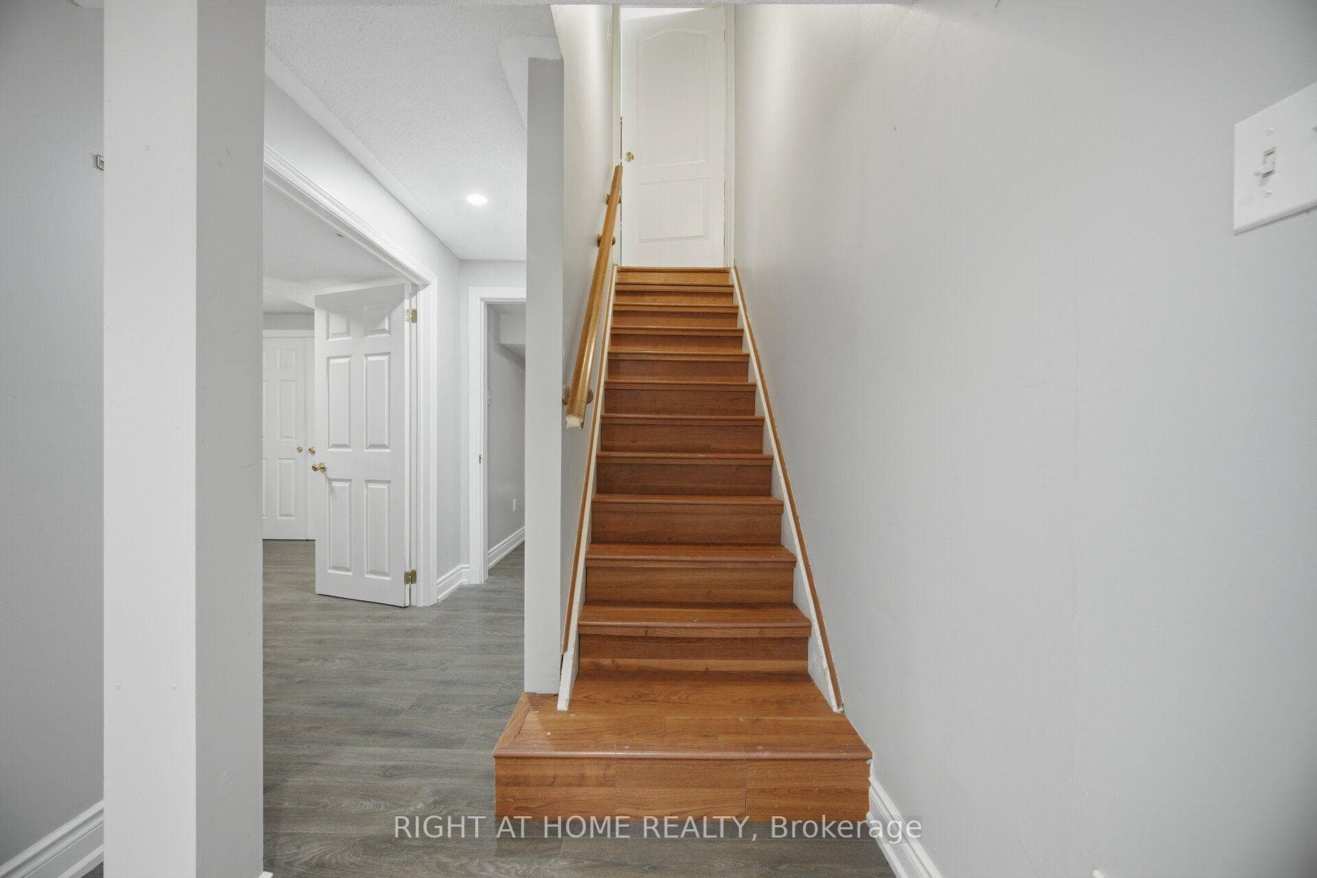 44 Crew Crescent photo 37