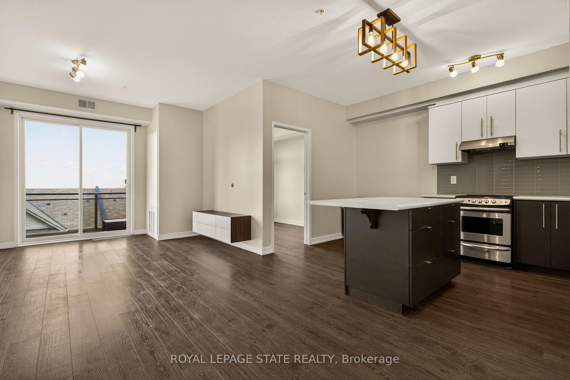 520 North Service Road Unit 308 photo 11