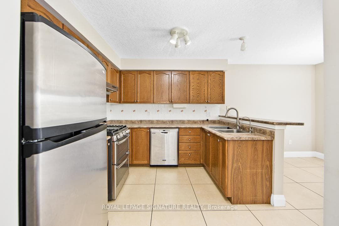 924 Windflower Place photo 13