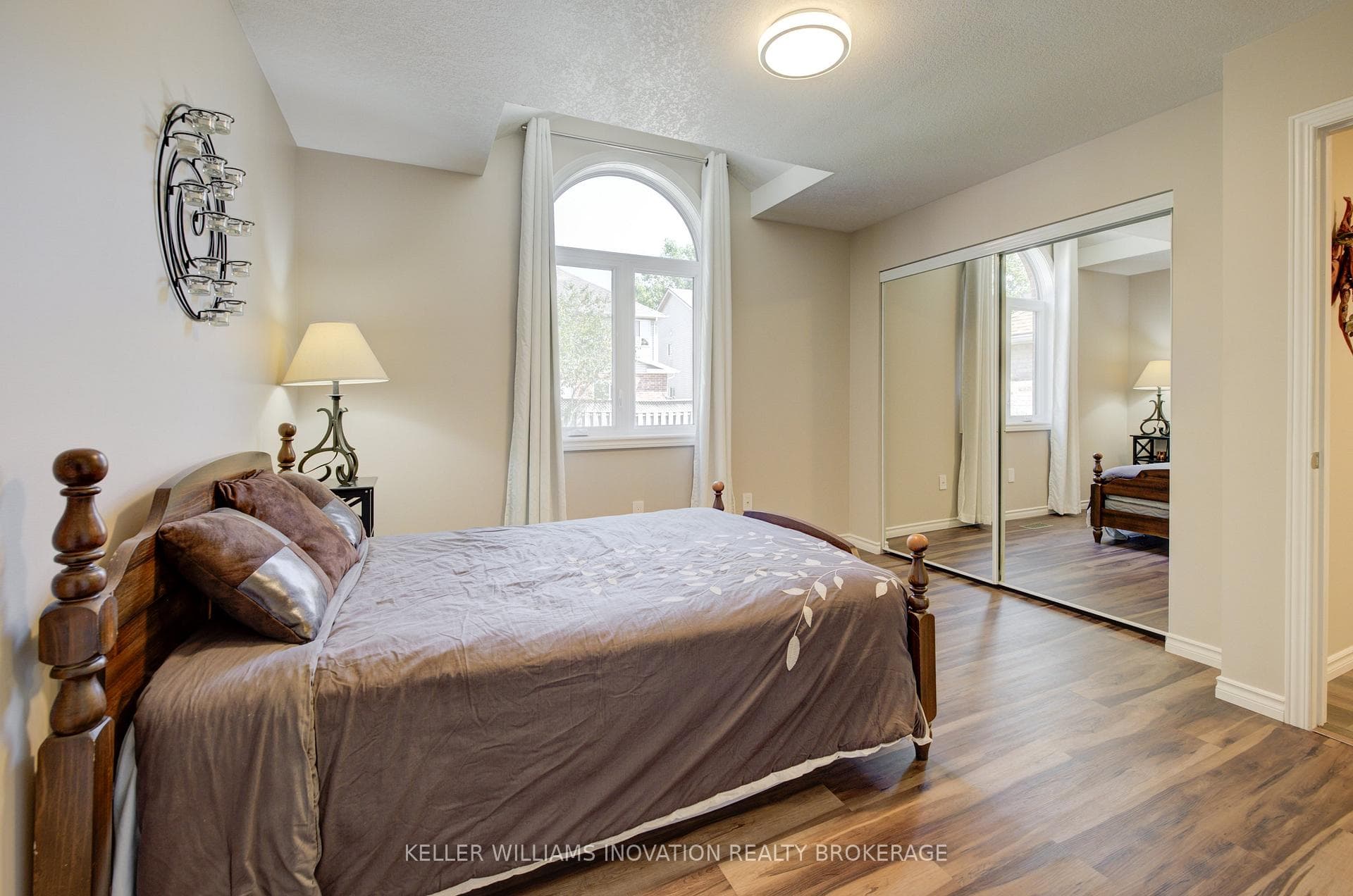 131 VERONICA Drive photo 10