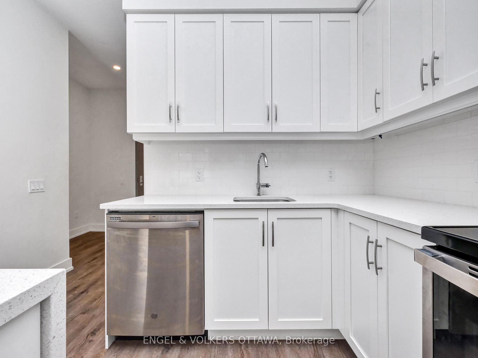 280 Crichton Street Unit 108 photo 20