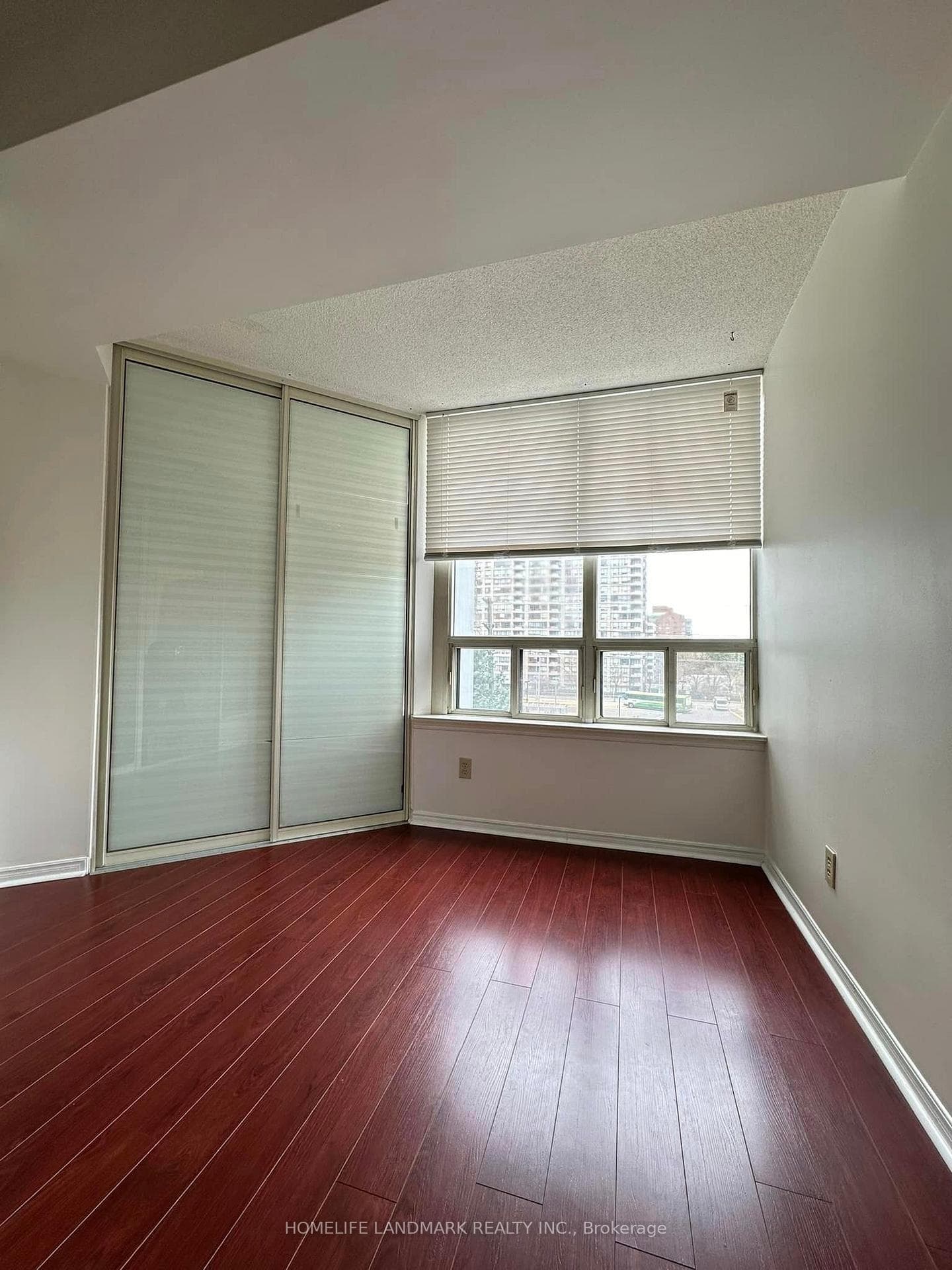 7 Bishop Avenue Unit 410 photo 16