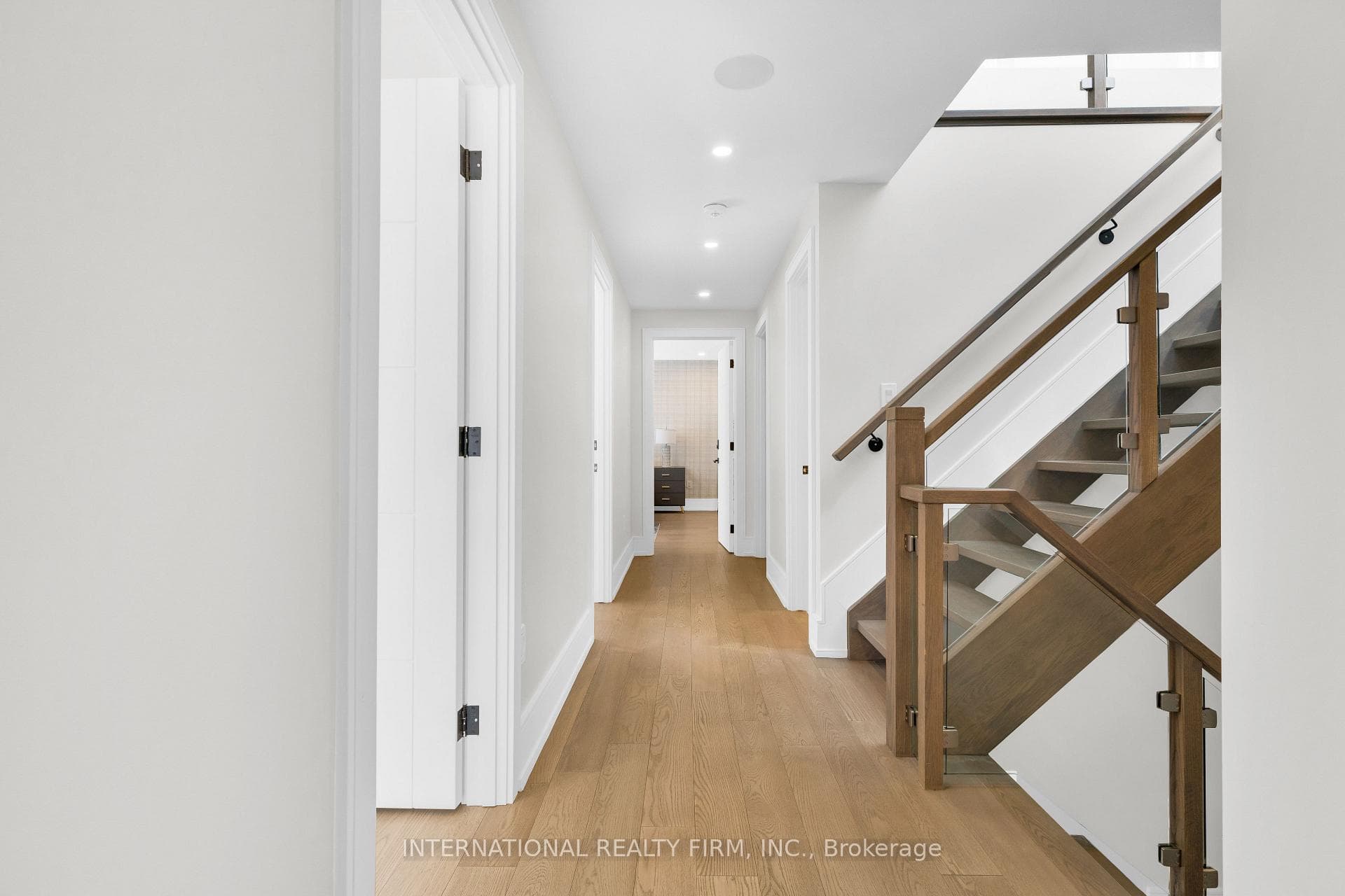 46 Sunnypoint Crescent photo 33
