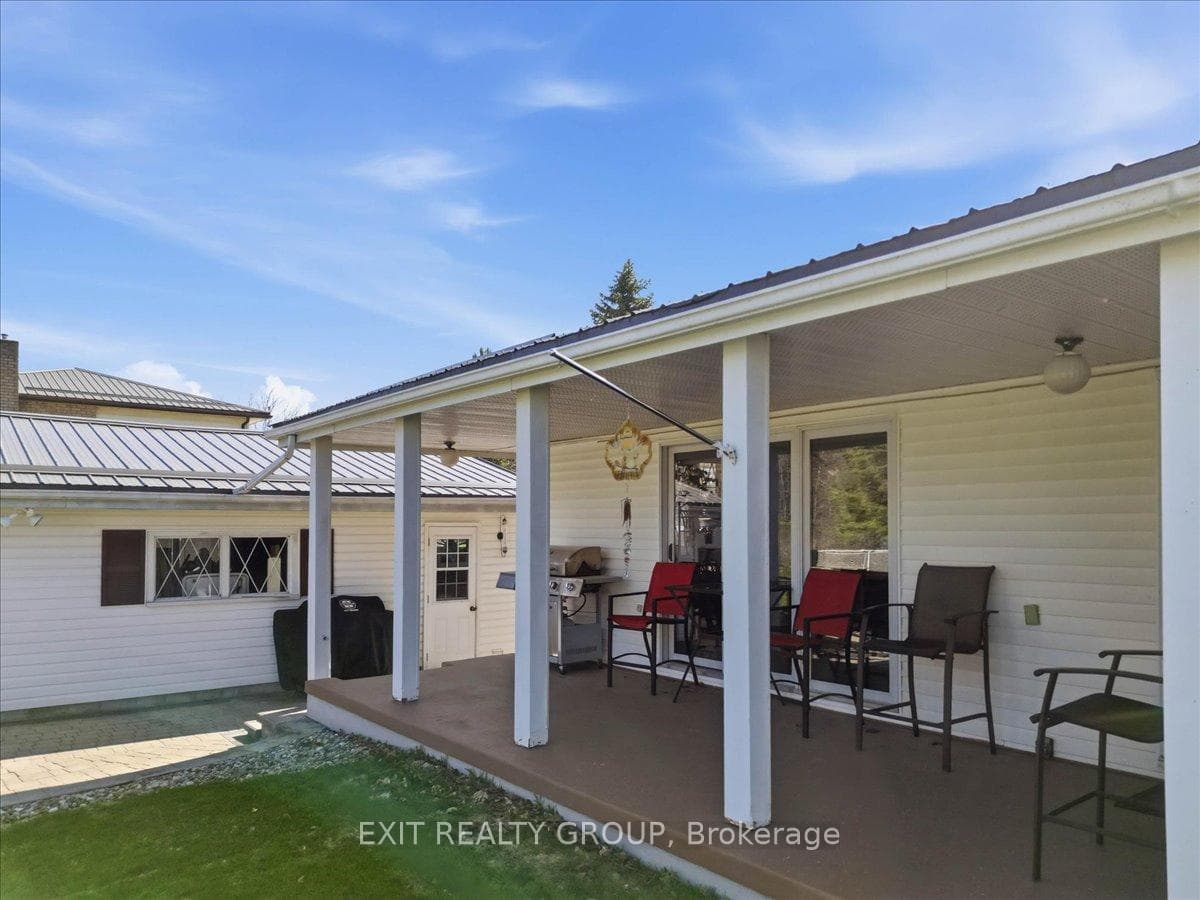 188 Riverside Parkway photo 38