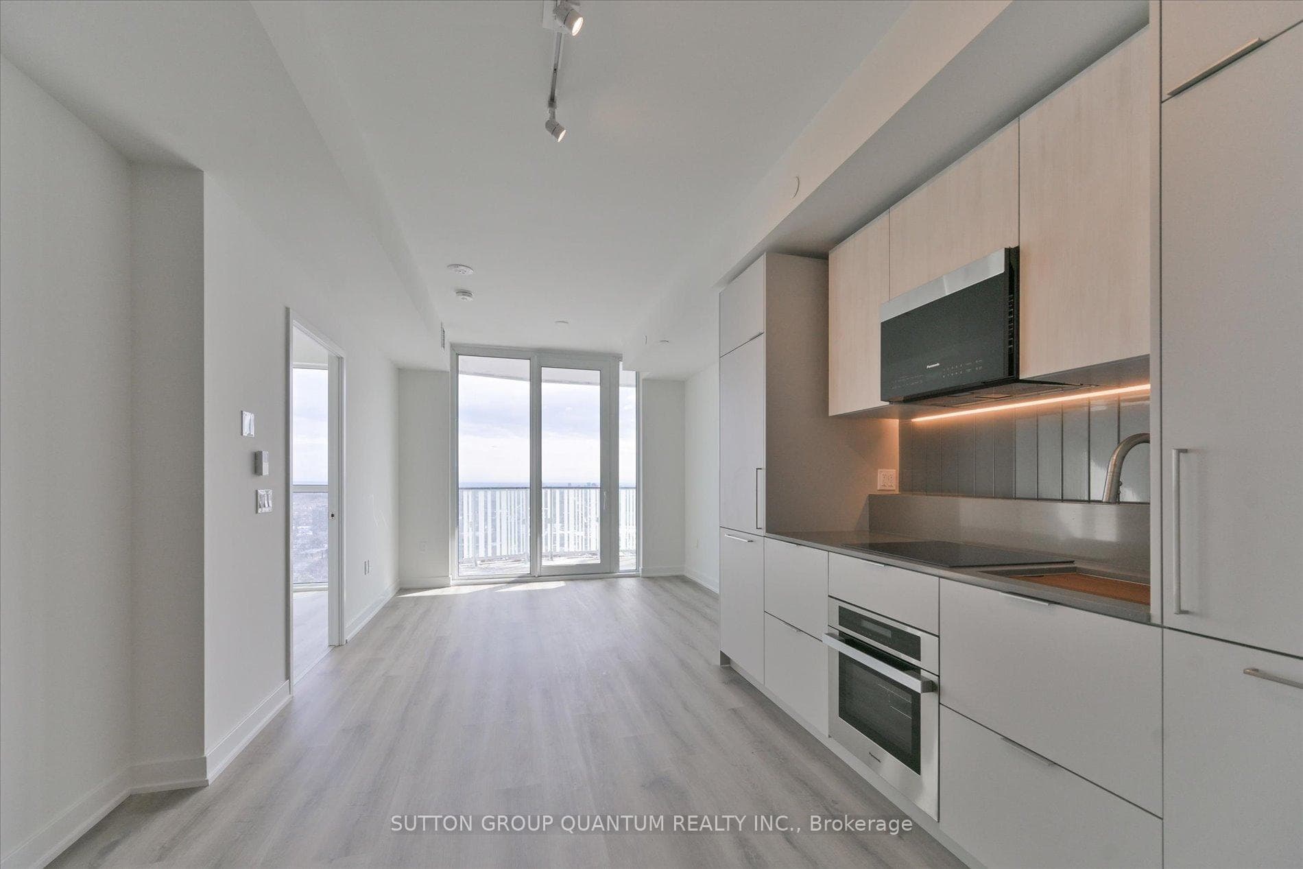 1 Fairview Road Unit 1701 photo 5