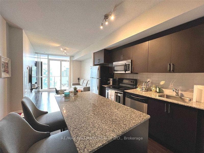 65 Bremner Boulevard Unit 4809 photo 9