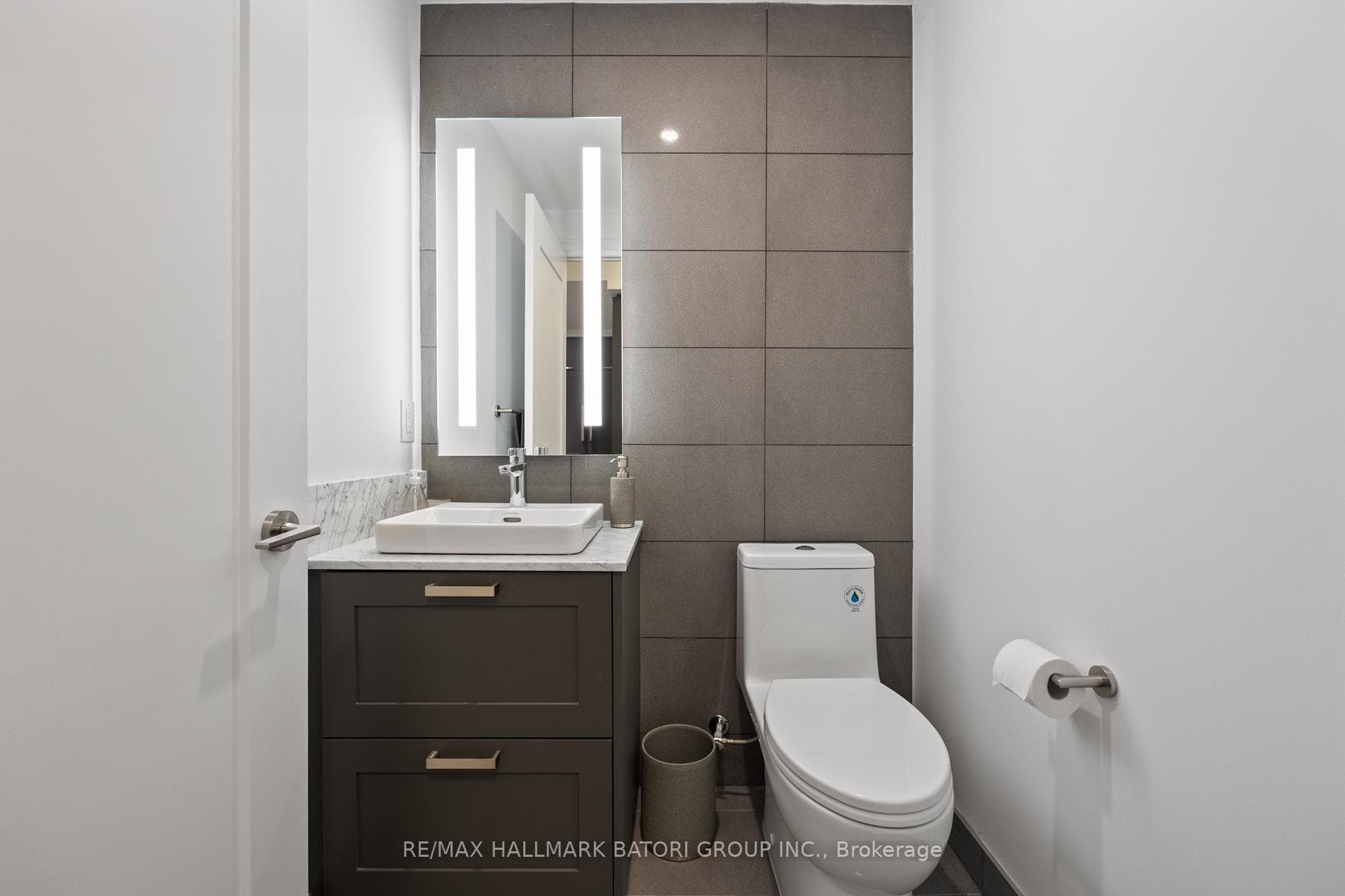 280 Howland Avenue Unit 310 photo 9