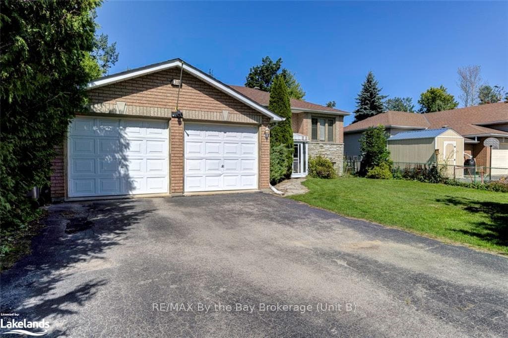38 ROYAL BEECH Drive photo 44