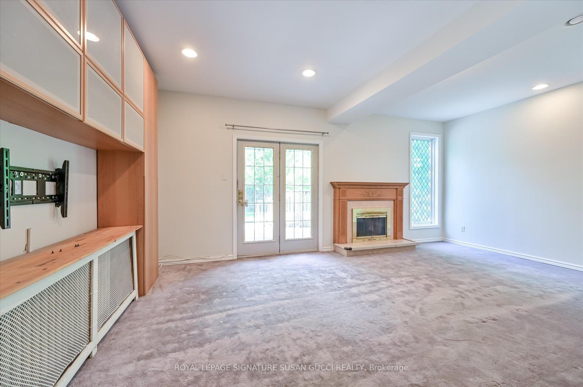 32 Marilyn Crescent Unit Main photo 9