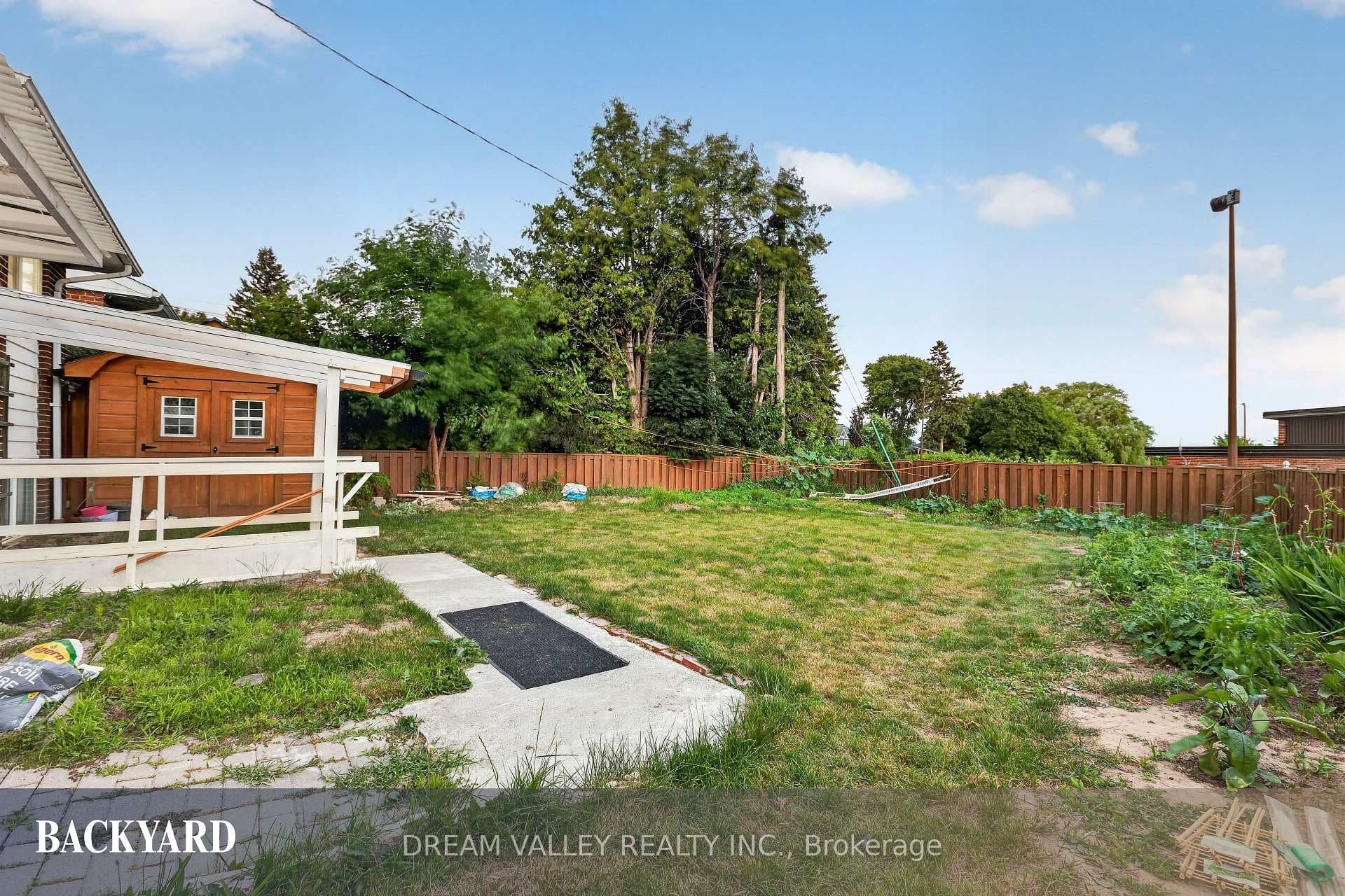 51 Sloley Road photo 40