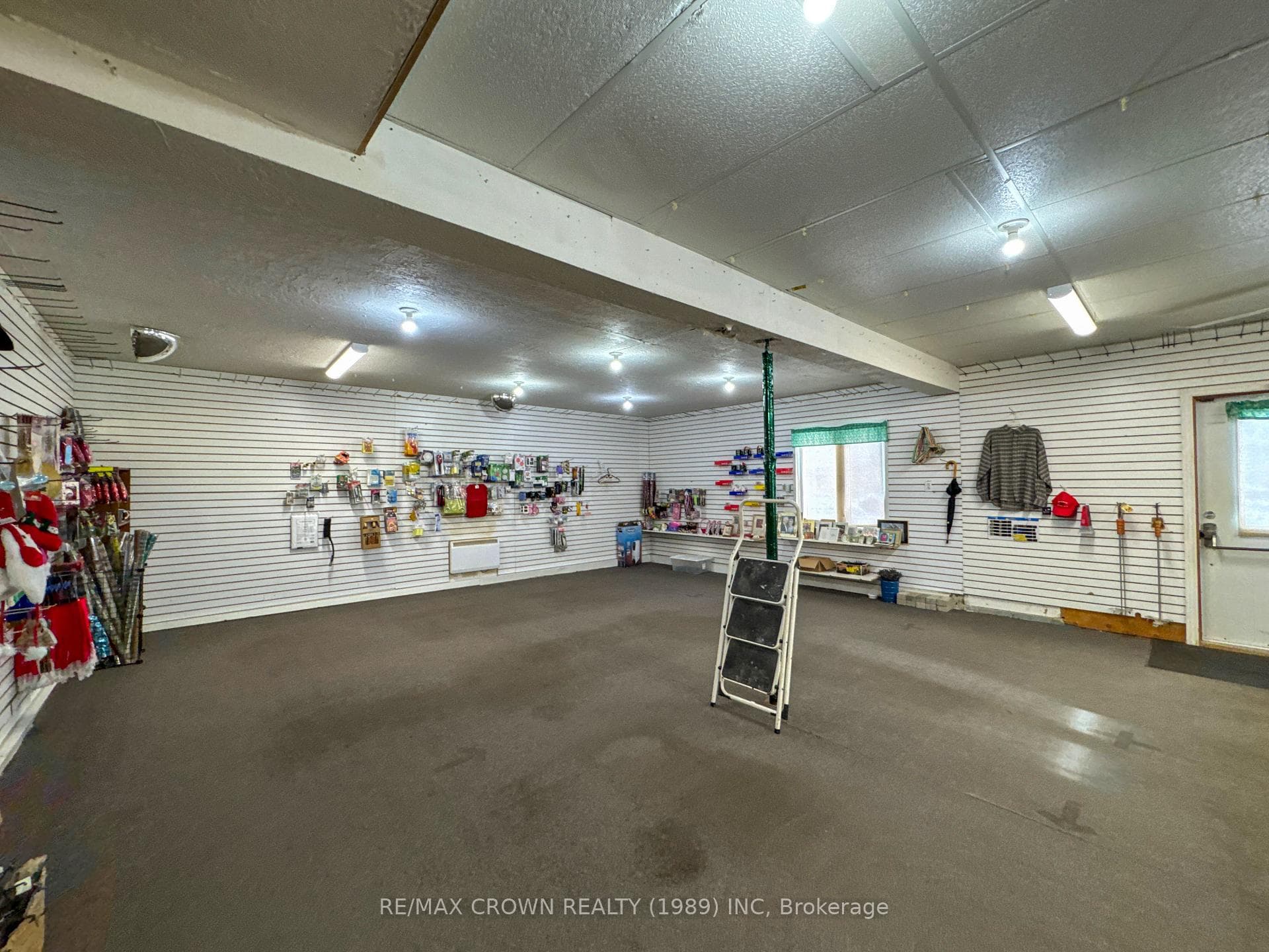 129 Front Street photo 32