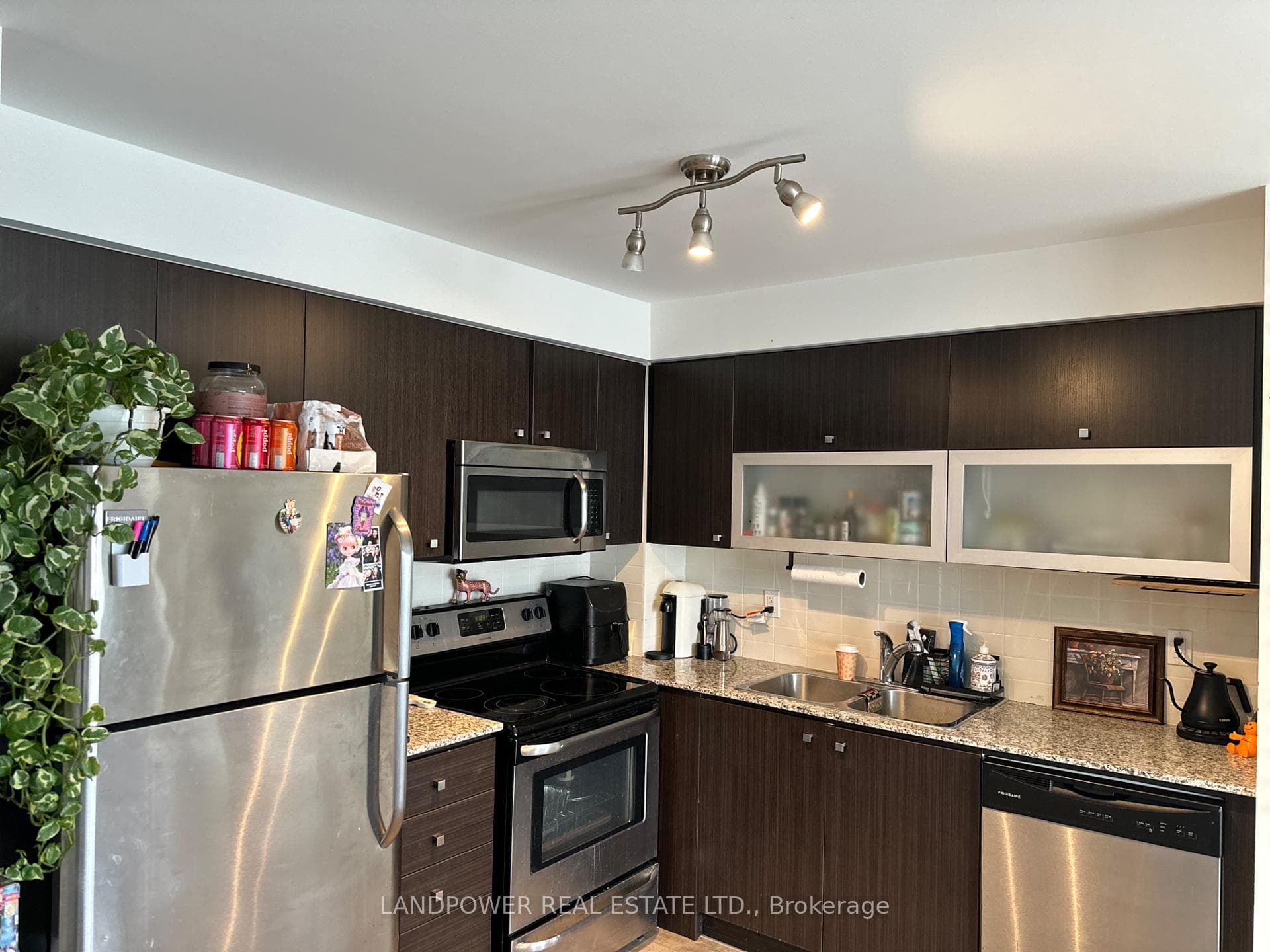275 Yorkland Road Unit 311 photo 3