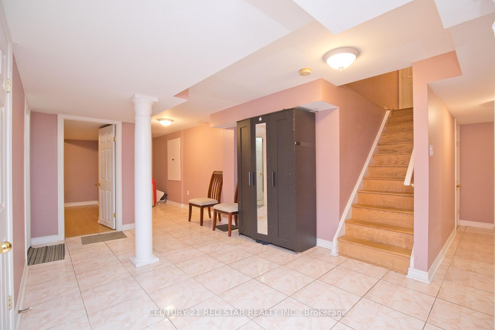 3 Okanagan Drive photo 42