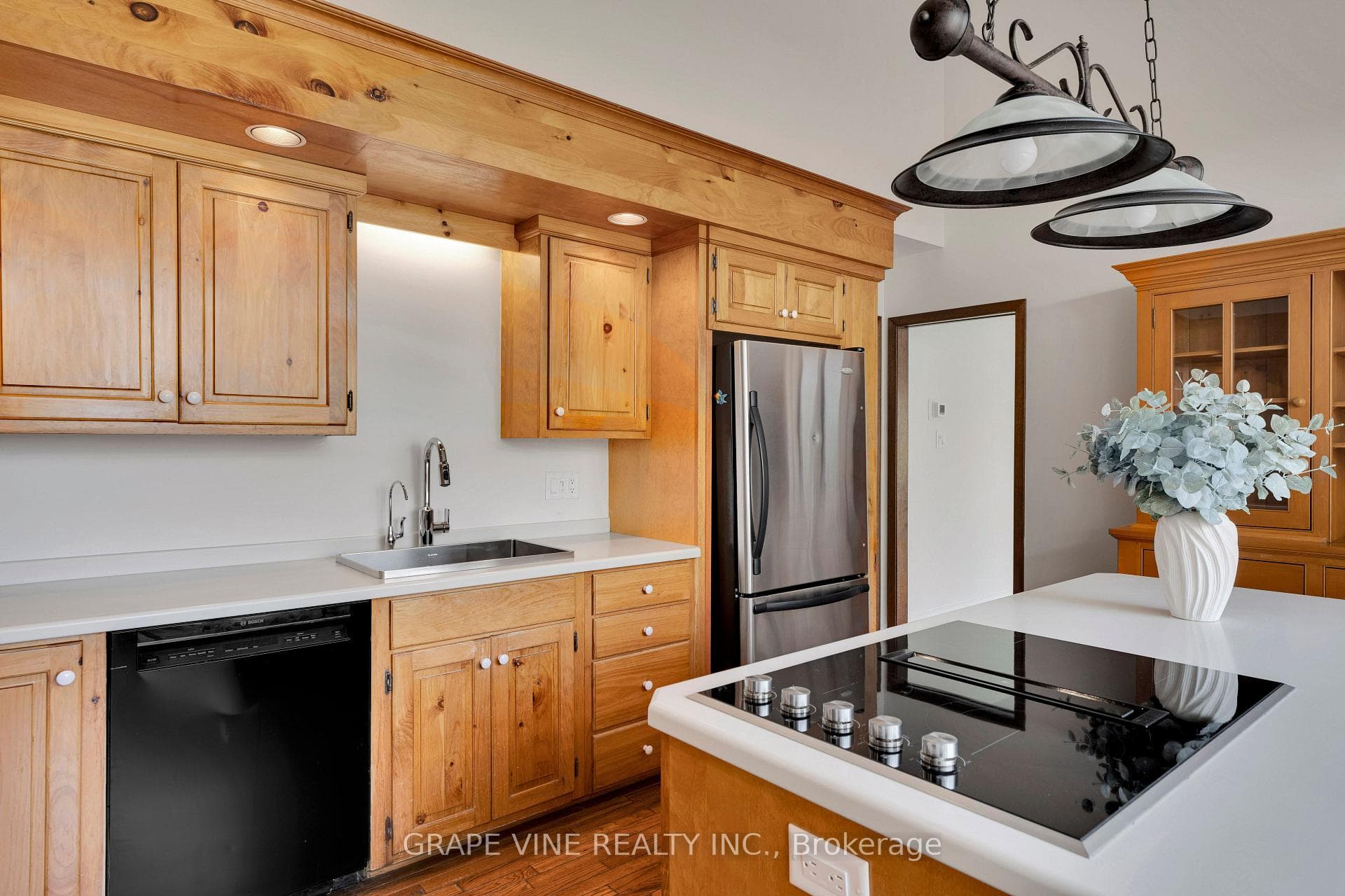 5468 Torbolton Ridge Road photo 19