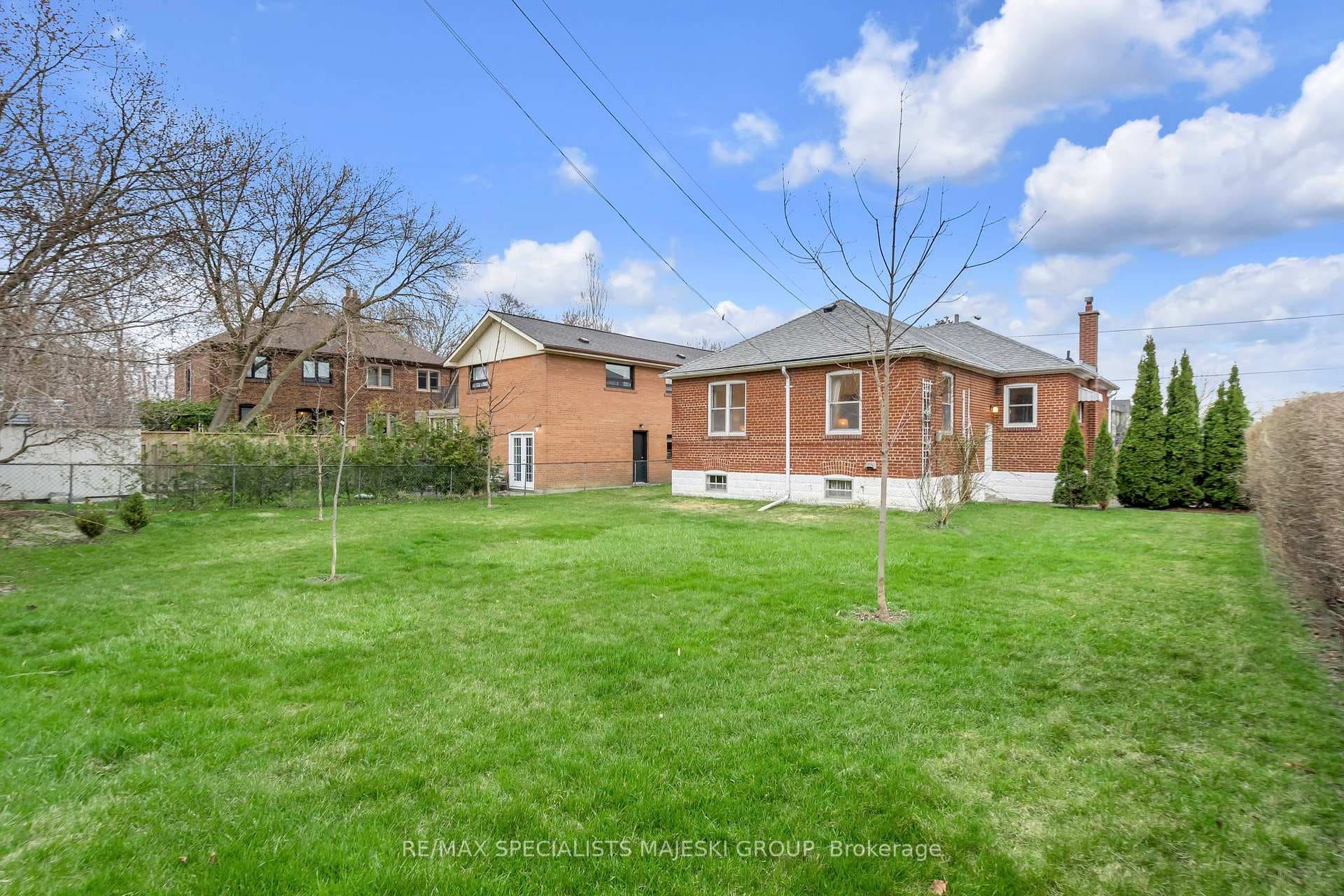84 Alder Crescent photo 38