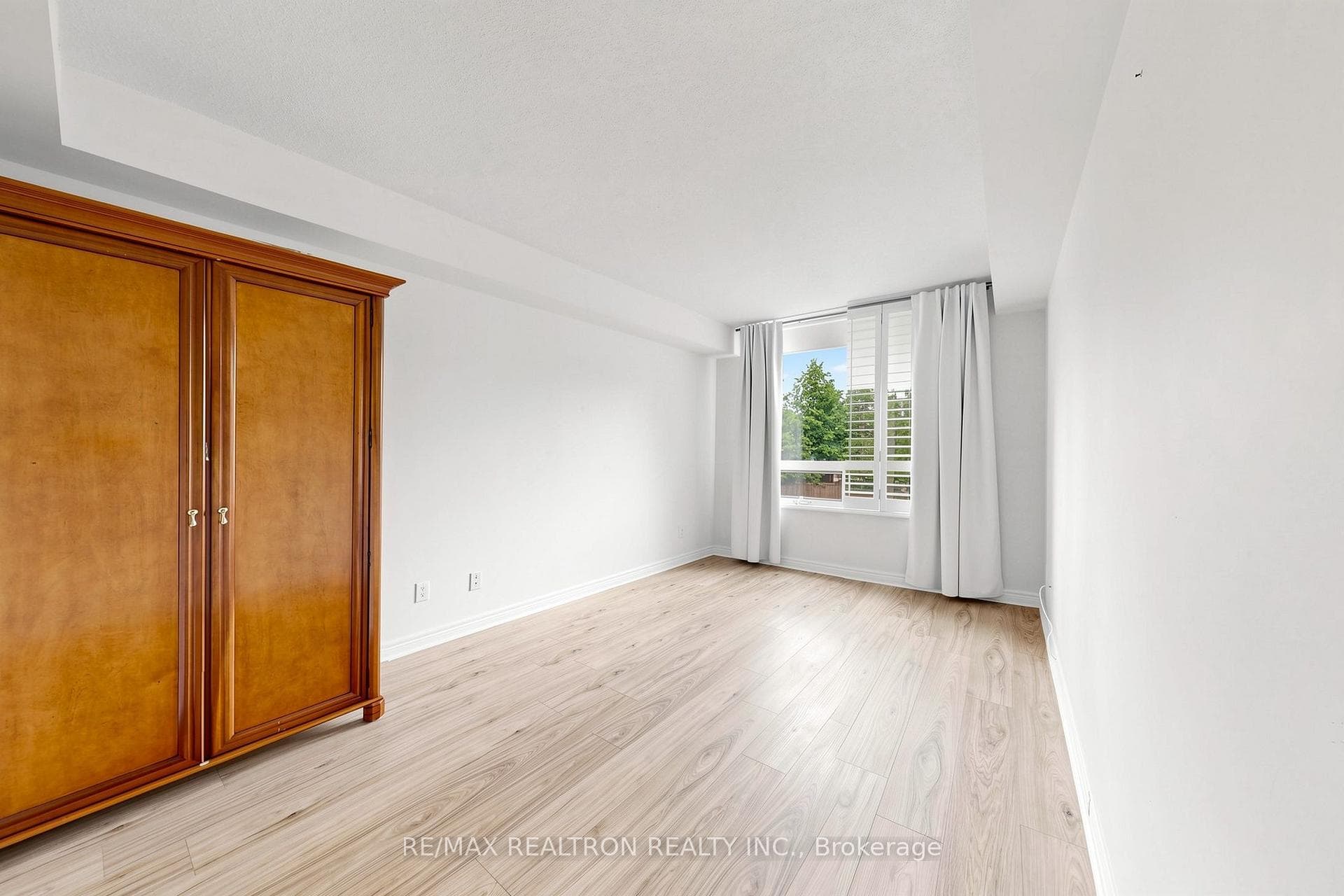 100 Promenade Circle Unit 205 photo 17