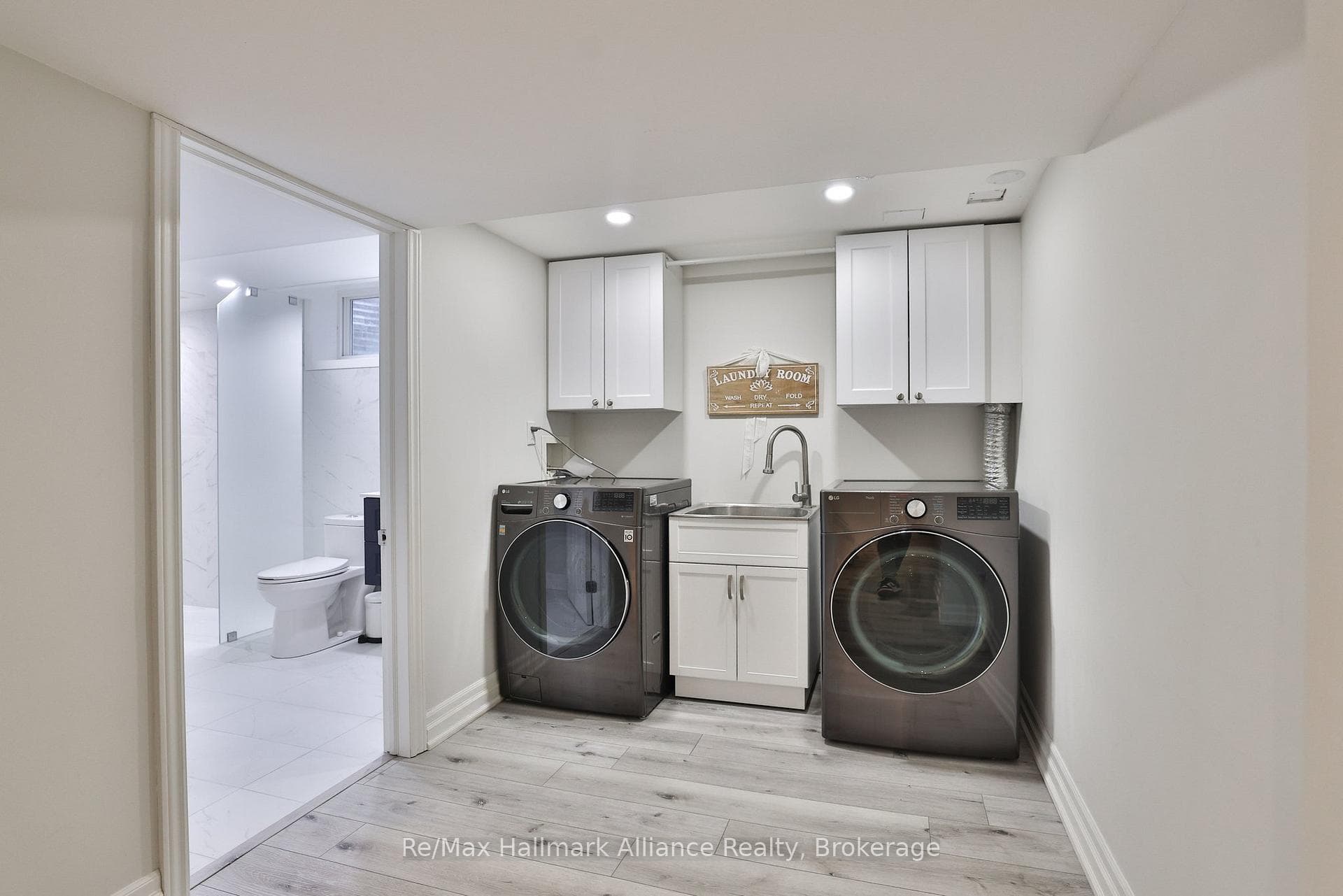 1335 Cambridge Drive photo 39