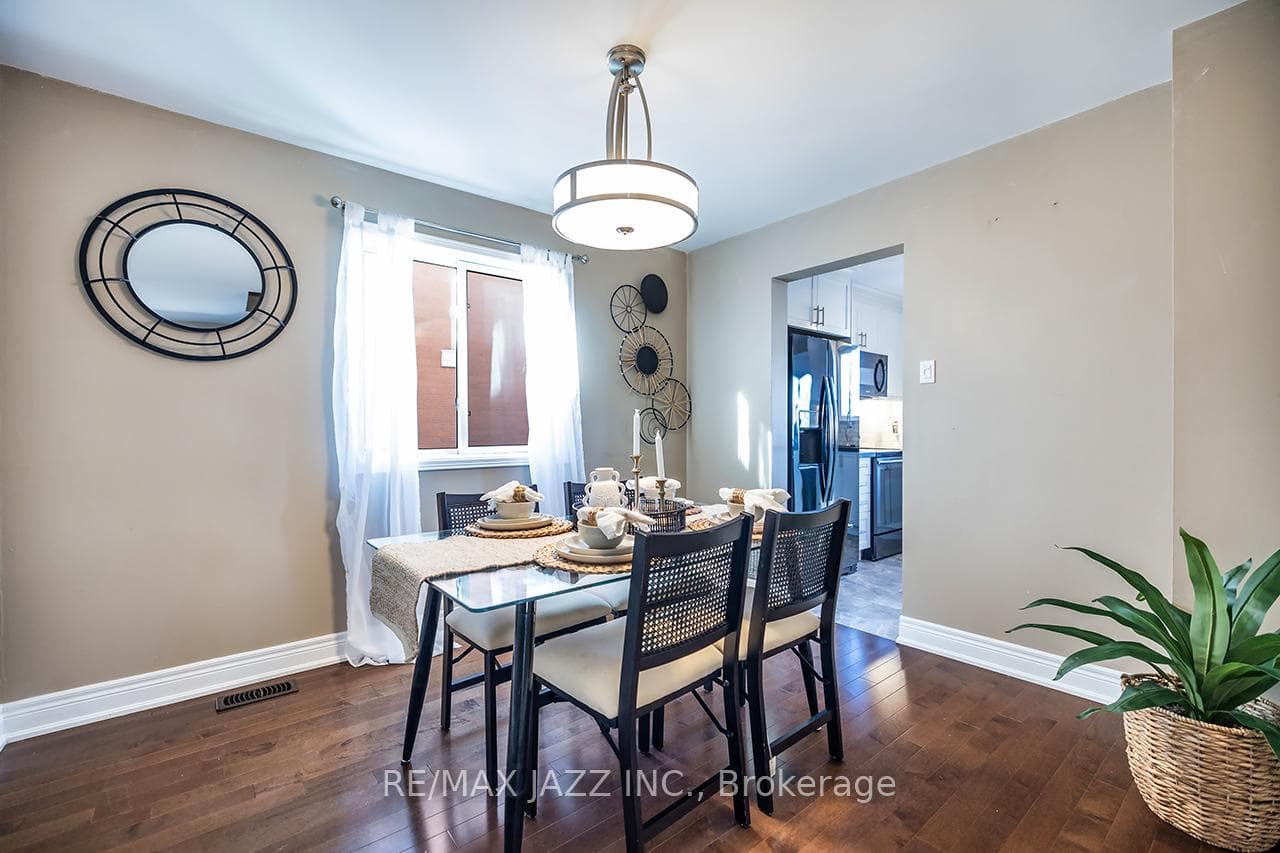 32 Parkins Drive photo 14