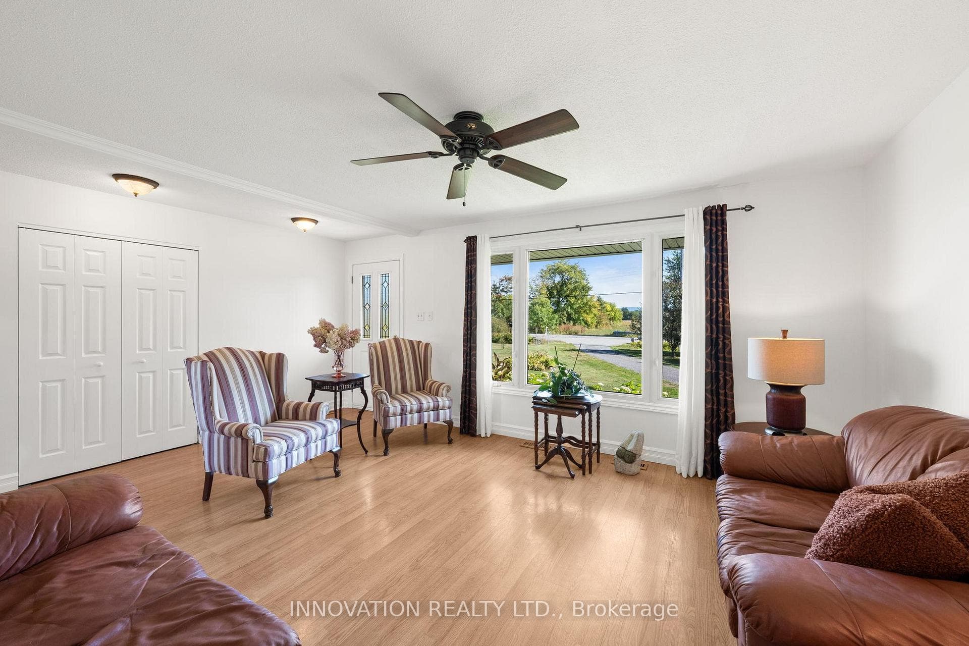 4001 Dunrobin Road photo 8