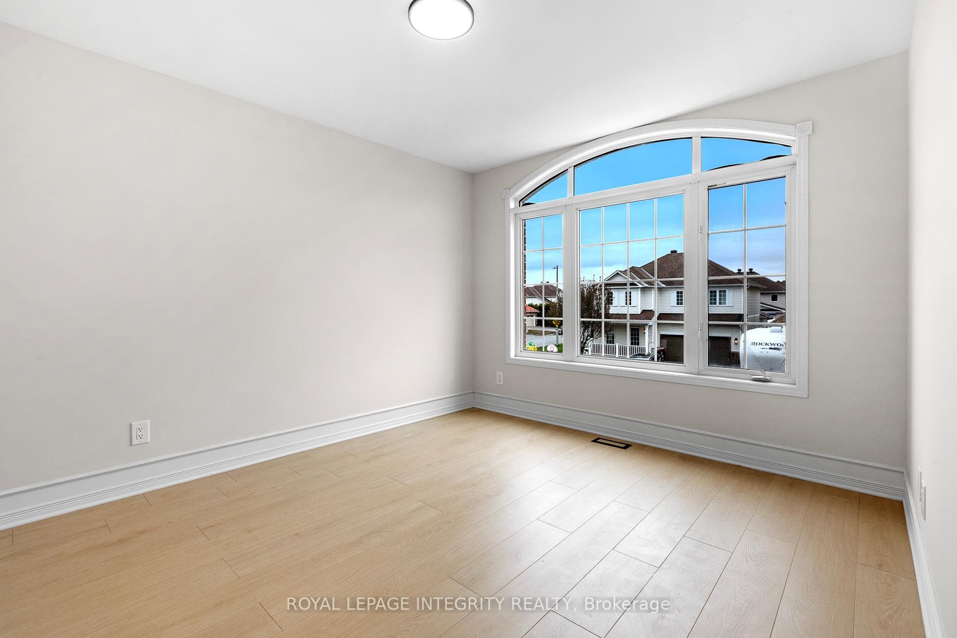1031 Unicorn Avenue photo 25