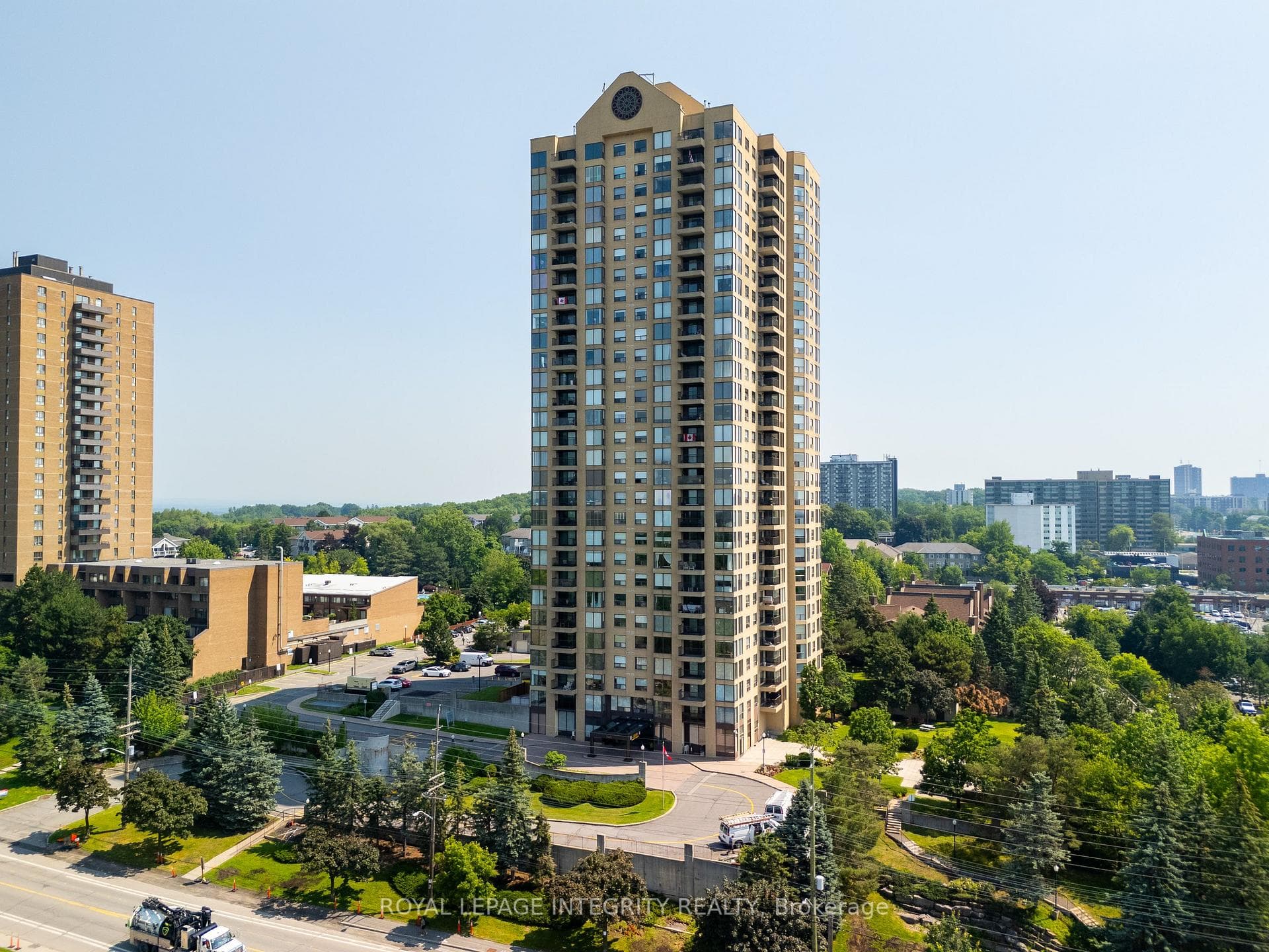 545 St Laurent Boulevard Unit 1207 photo 39