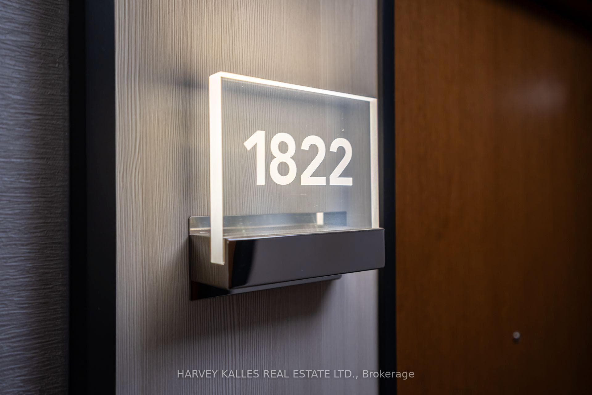 30 Shore Breeze Drive Unit 1822 photo 8