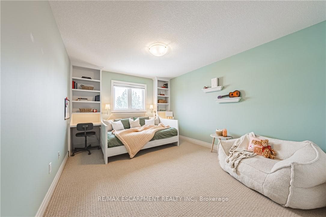 35 Greti Drive photo 27