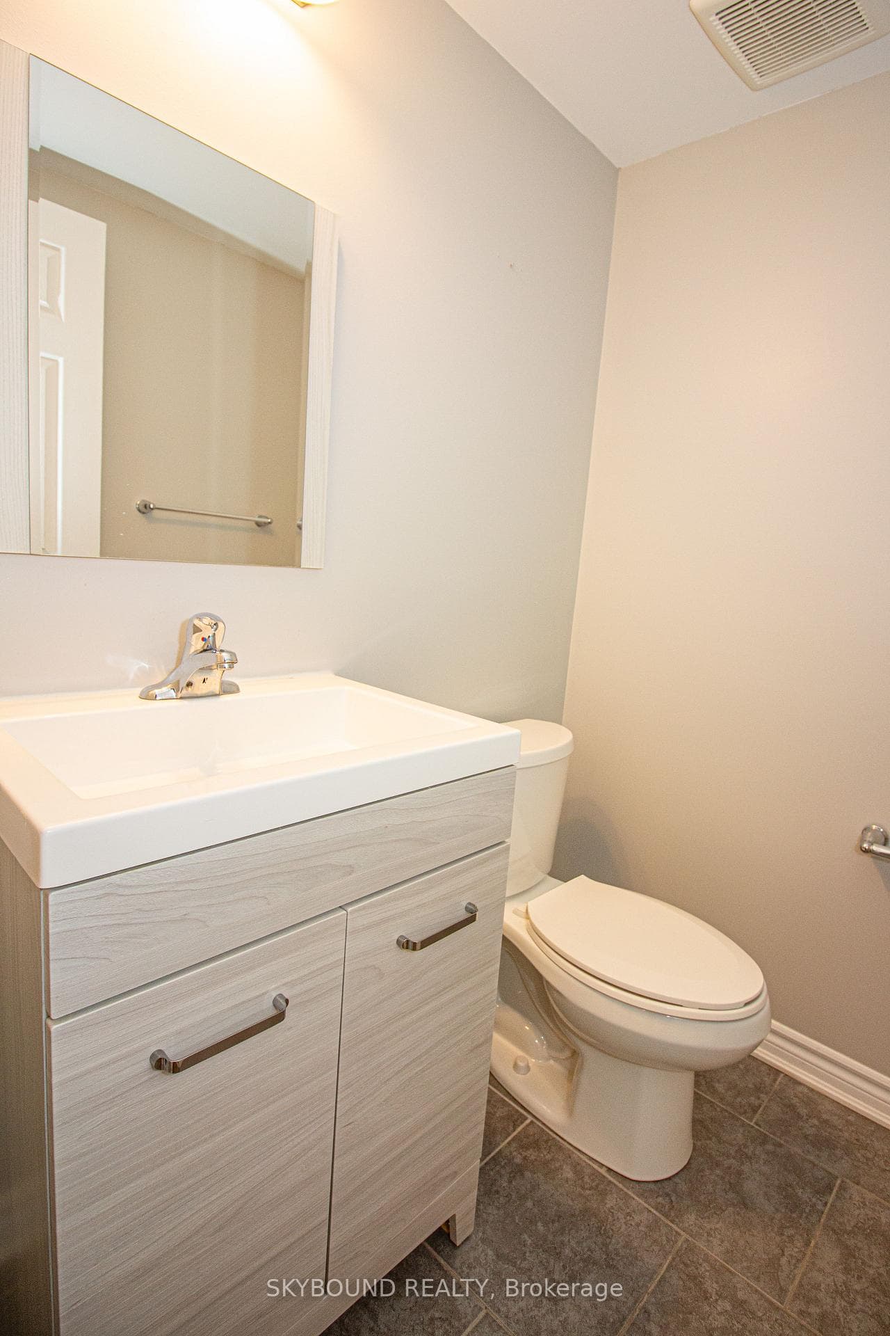 1576 Leblanc Court photo 19