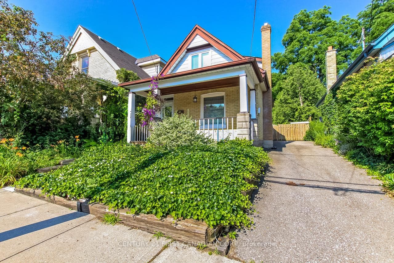 103 Edward Street photo 1