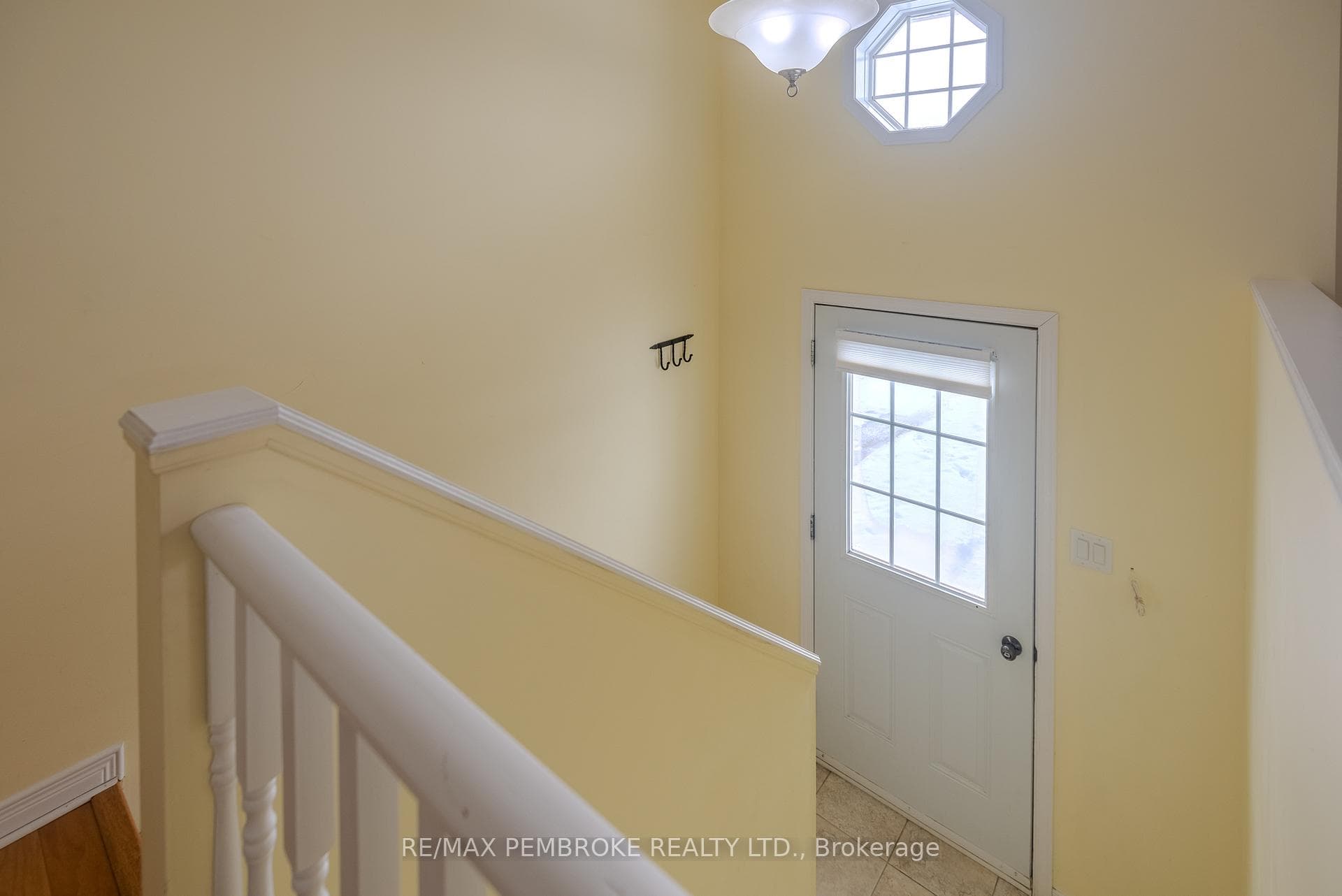 46 Wilson Avenue photo 4