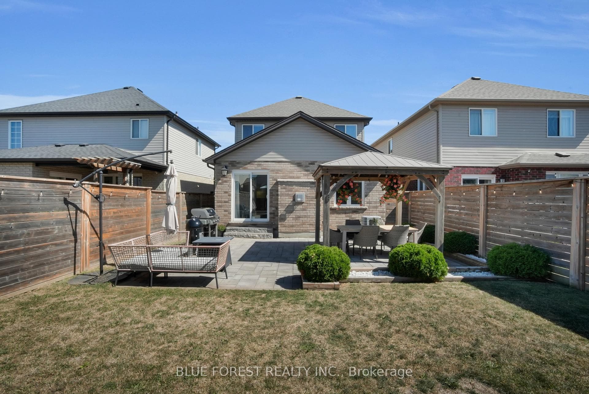 1883 Reilly Walk photo 41