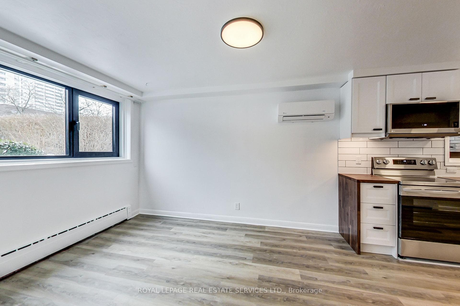 71 Keele Street Unit 1 photo 9
